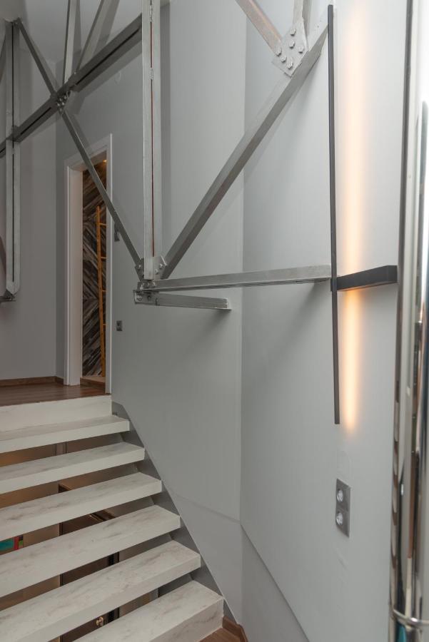 Lofts Apartment *